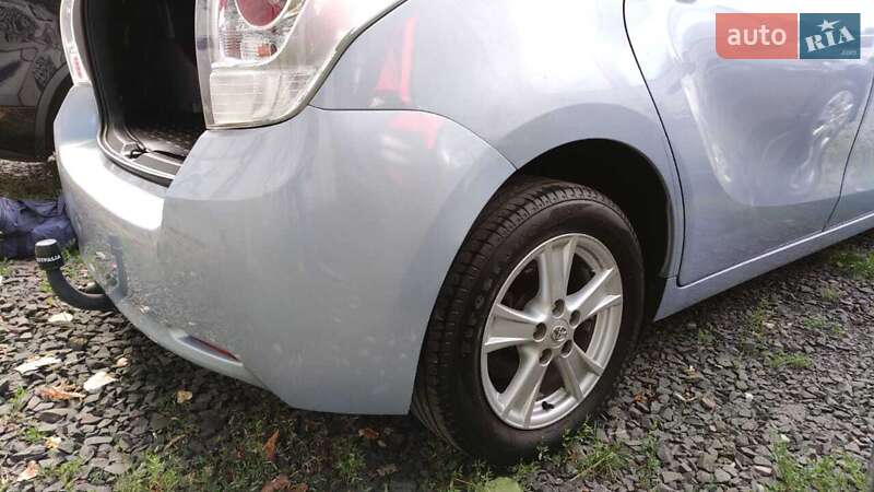 Минивэн Toyota Verso 2011 в Рени