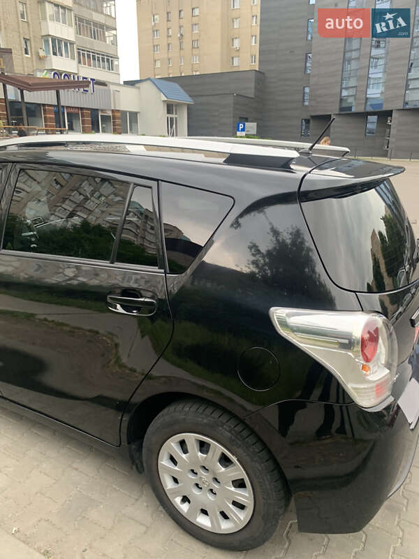 Минивэн Toyota Verso 2014 в Луцке
