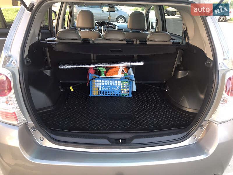 Мінівен Toyota Verso 2014 в Хмельницькому