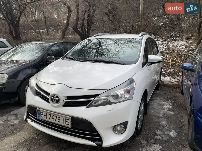 Toyota Verso 2013