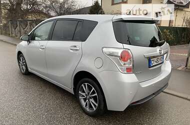 Мінівен Toyota Verso 2013 в Коломиї