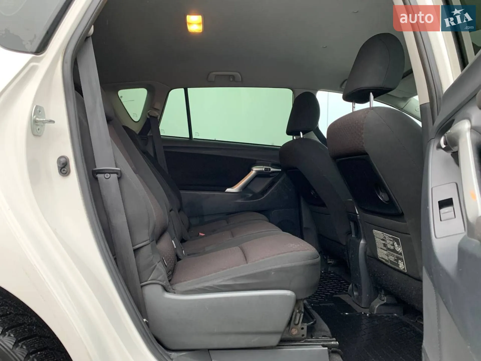 2010 Toyota Verso - мініатюра 21