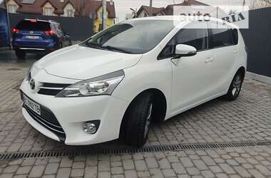 Минивэн Toyota Verso 2015 в Львове