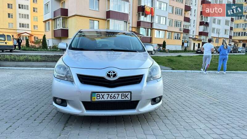 Минивэн Toyota Verso 2009 в Каменец-Подольском фото 12 Минивэн Toyota Verso 2009 в Каменец-Подольском
