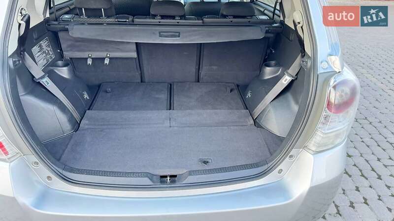 Минивэн Toyota Verso 2009 в Каменец-Подольском фото 20 Минивэн Toyota Verso 2009 в Каменец-Подольском