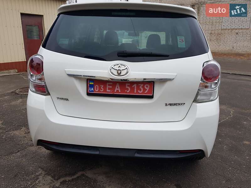Минивэн Toyota Verso 2014 в Черкассах