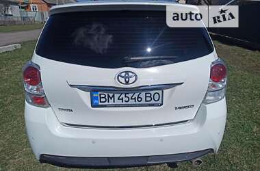 Мінівен Toyota Verso 2014 в Сумах