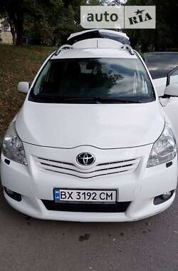 Минивэн Toyota Verso 2010 в Хмельницком