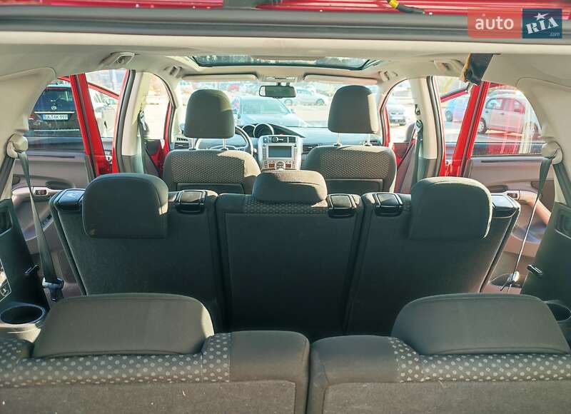 Мінівен Toyota Verso 2009 в Хмельницькому