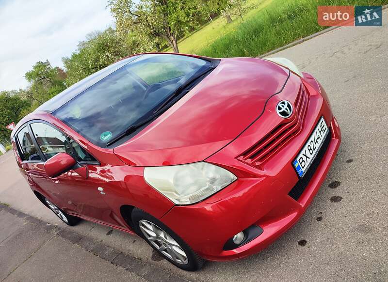 Мінівен Toyota Verso 2009 в Хмельницькому