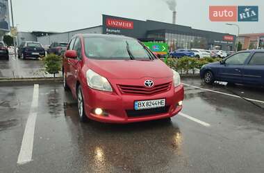 Мінівен Toyota Verso 2009 в Хмельницькому