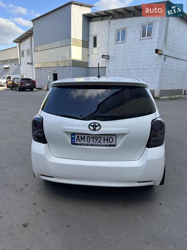 Мінівен Toyota Verso 2011 в Києві