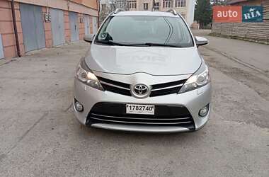 Мінівен Toyota Verso 2015 в Іванівці