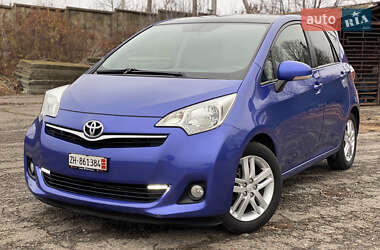 Мінівен Toyota Verso 2011 в Рівному