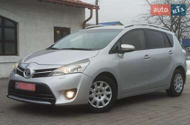 Мінівен Toyota Verso 2014 в Красилові