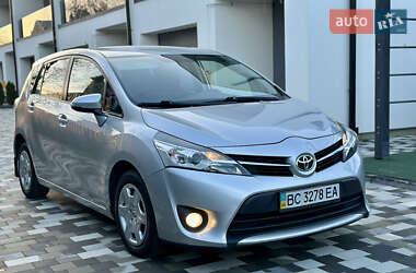 Минивэн Toyota Verso 2013 в Львове