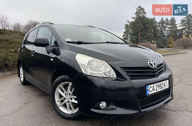 Минивэн Toyota Verso 2010 в Киеве