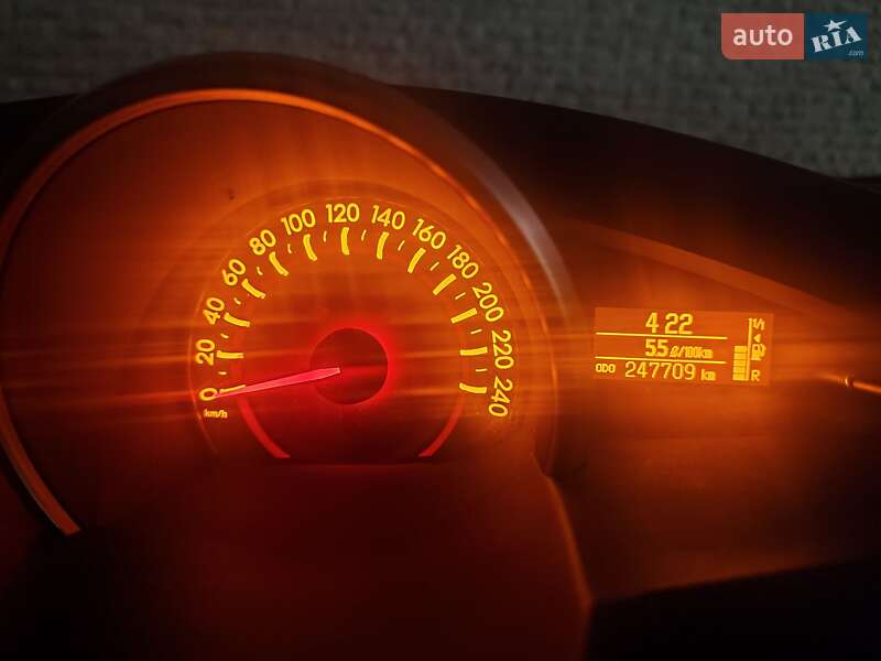 Мінівен Toyota Verso 2011 в Умані