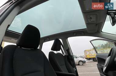 Минивэн Toyota Verso 2011 в 