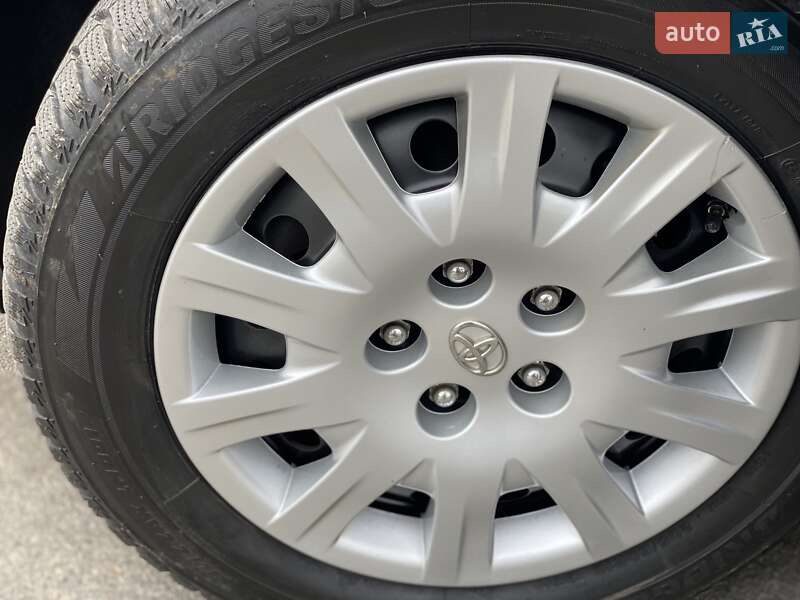 Мінівен Toyota Verso 2015 в Вінниці