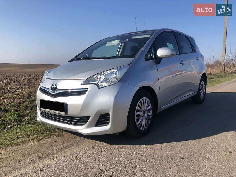 Минивэн Toyota Verso 2011 в Луцке