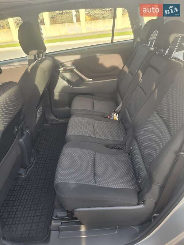 Минивэн Toyota Verso 2009 в Черноморске