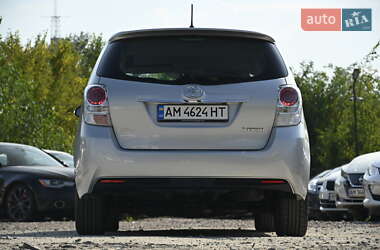 Мінівен Toyota Verso 2015 в 