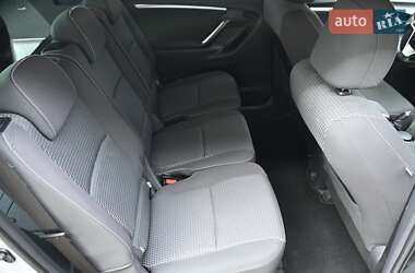 Мінівен Toyota Verso 2015 в 