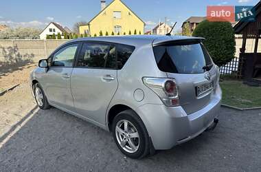 Минивэн Toyota Verso 2012 в 