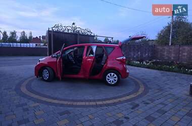 Минивэн Toyota Verso 2012 в 