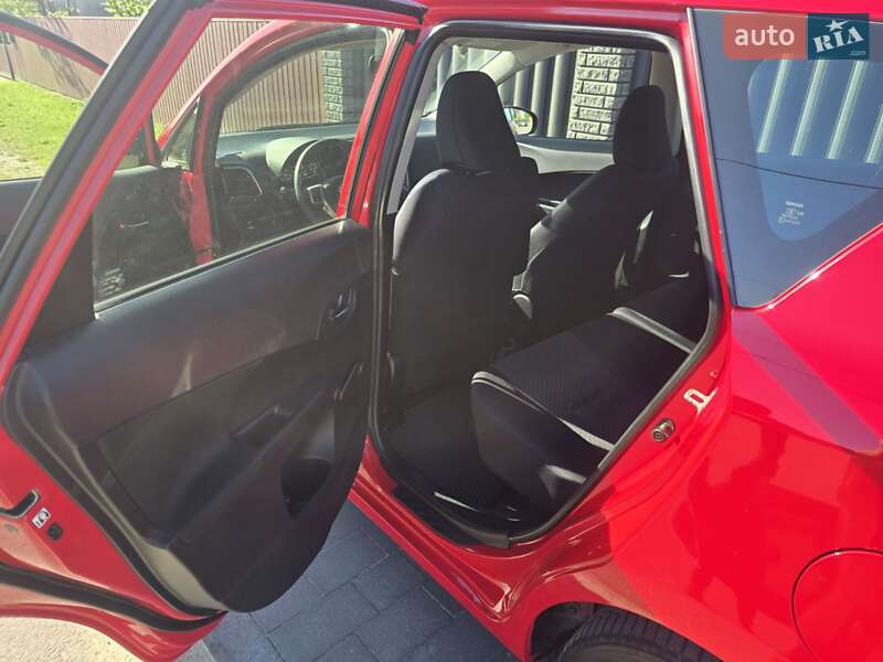 Мінівен Toyota Verso 2012 в Луцьку