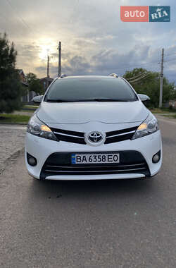 Минивэн Toyota Verso 2014 в Кропивницком
