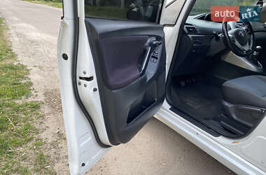 Минивэн Toyota Verso 2014 в 