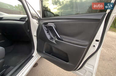 Минивэн Toyota Verso 2014 в 