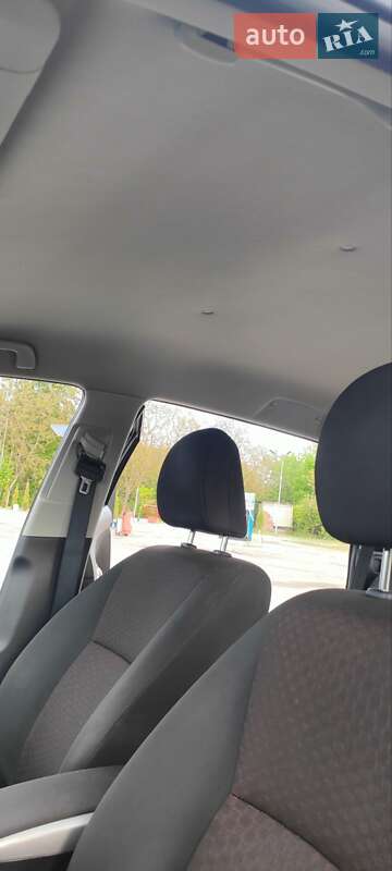 Минивэн Toyota Verso 2012 в Деражне