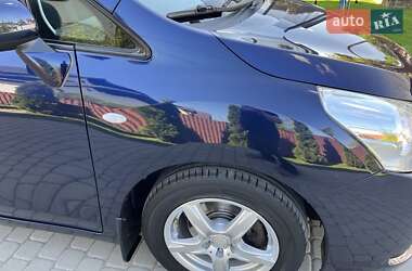 Минивэн Toyota Verso 2012 в 