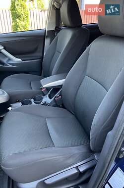 Минивэн Toyota Verso 2012 в 