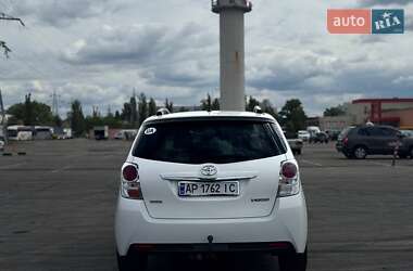 Минивэн Toyota Verso 2013 в 