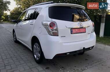 Минивэн Toyota Verso 2013 в Красилове