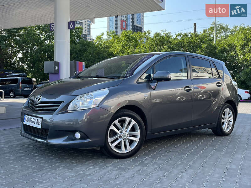 Toyota Verso 2012