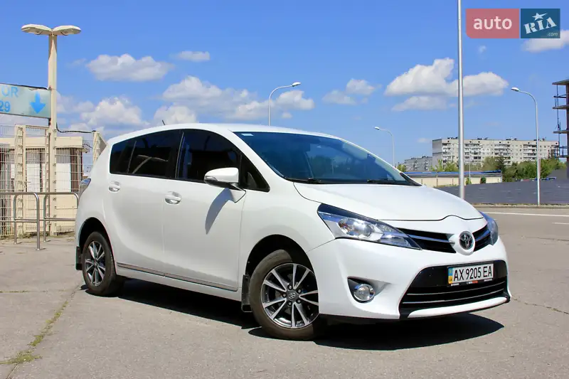Toyota Verso 2013