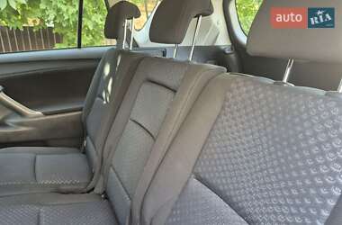 Минивэн Toyota Verso 2010 в 
