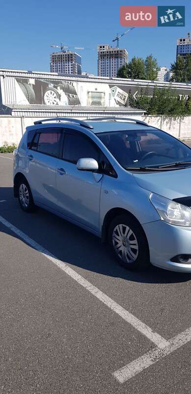 Мінівен Toyota Verso 2010 в Києві