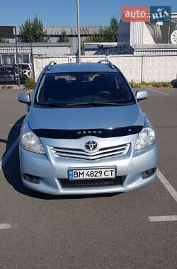 Мінівен Toyota Verso 2010 в Києві