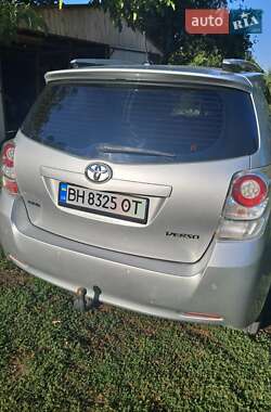 Минивэн Toyota Verso 2009 в Золотоноше