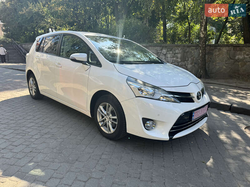 Toyota Verso 2013