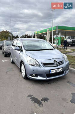 Минивэн Toyota Verso 2011 в Киеве