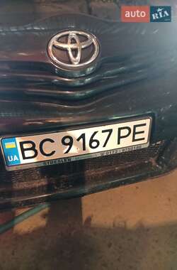 Минивэн Toyota Verso 2010 в Буске