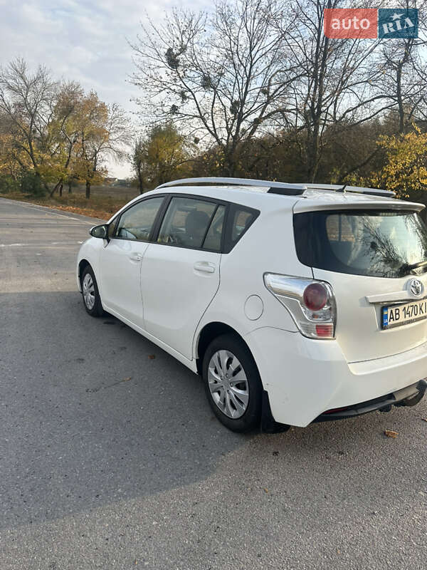 Минивэн Toyota Verso 2015 в Виннице