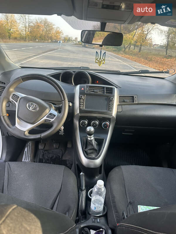 Минивэн Toyota Verso 2015 в Виннице